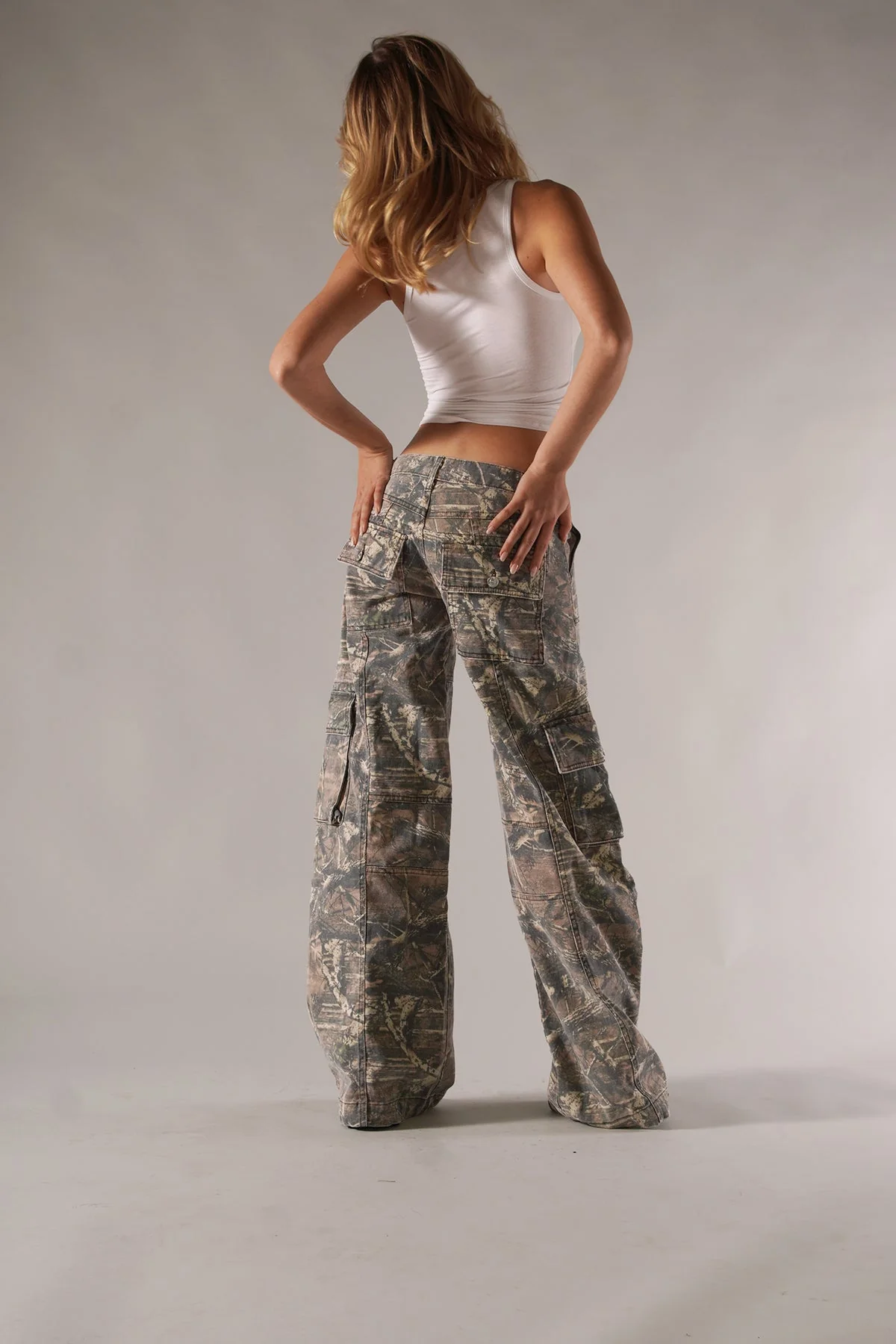 Damen Hose | Cargo-Ausführung mit Taschen und Musterstruktur - Image 3