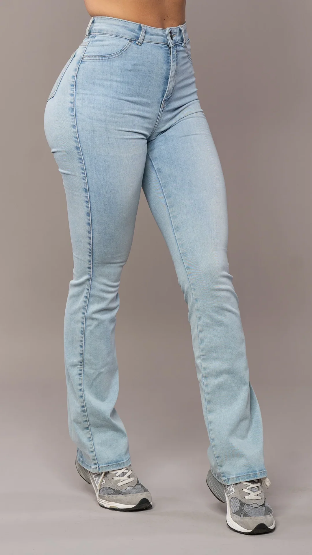 Damen Jeans | Ausgestellter Beinverlauf - Image 2