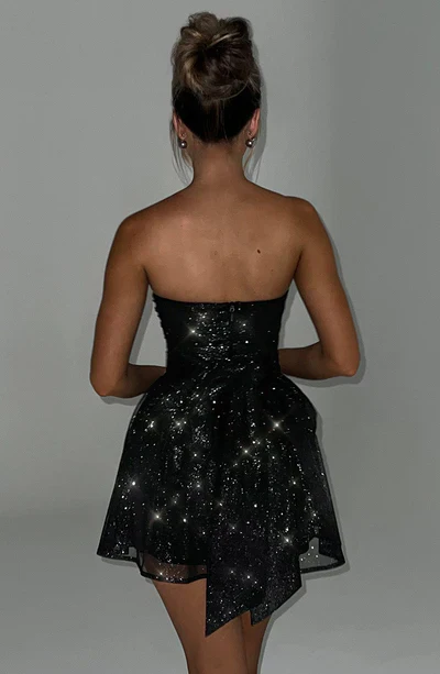 Damen Kleid | Kurze Schnittform mit klarer Linienführung - Image 9