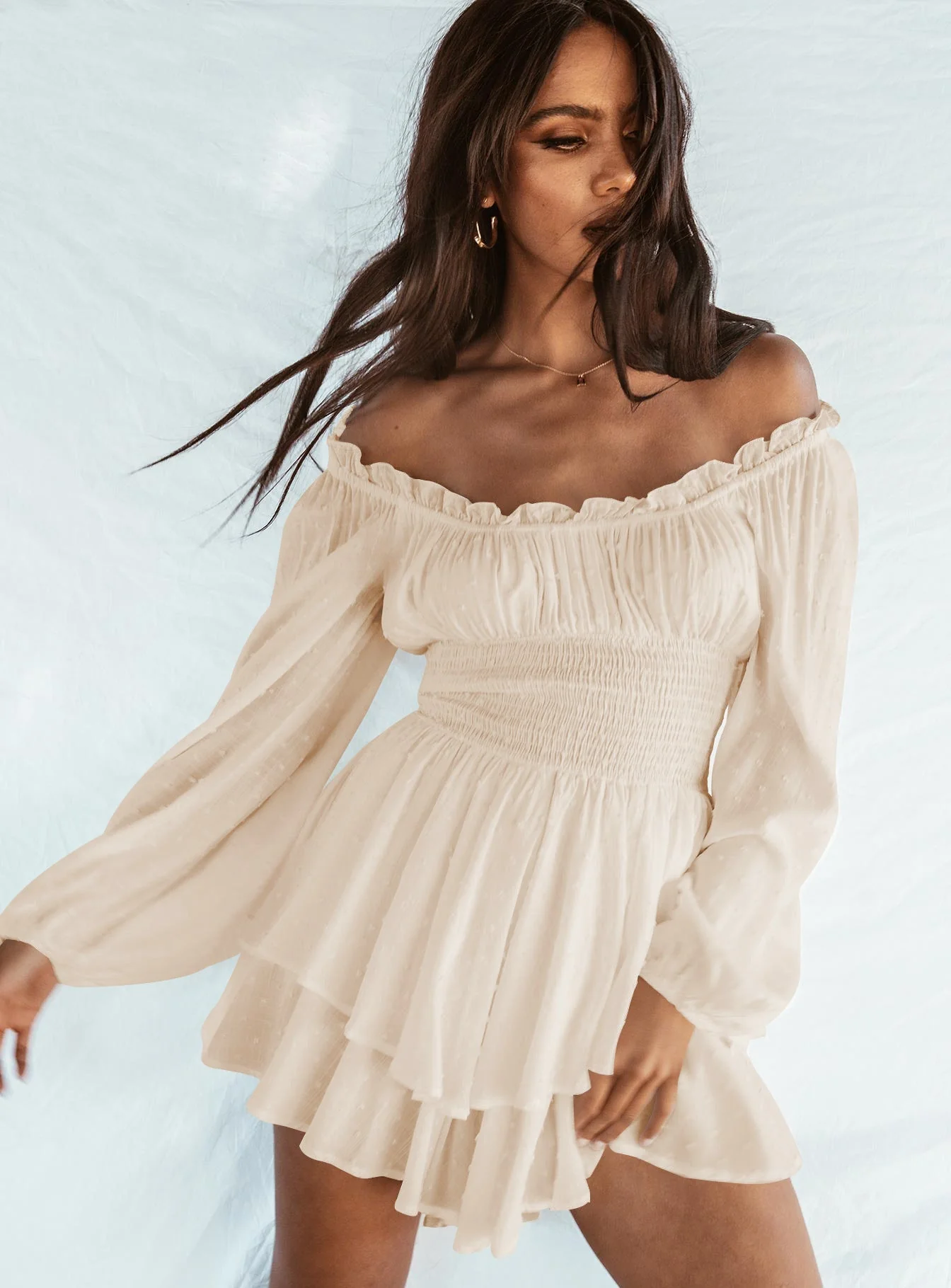 Damen Kleid | Schulterfreie Form mit gerüschtem Oberteil - Image 3