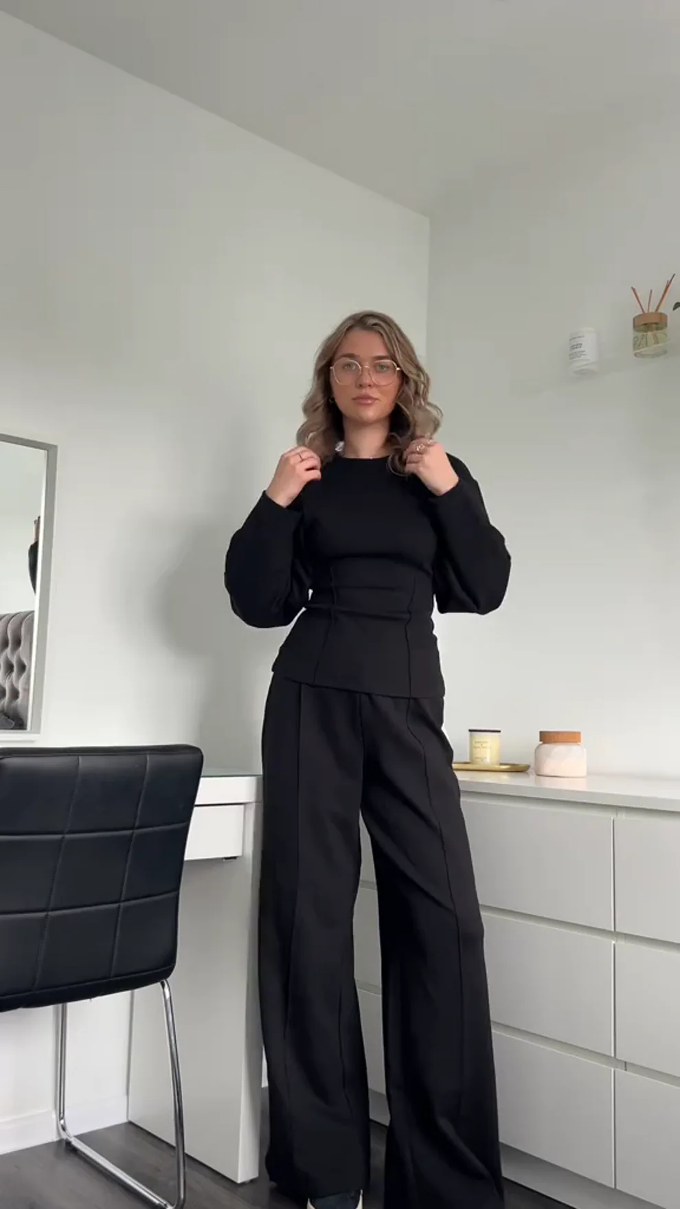 Damen Set | Oversized Top mit weitem Bein und klarer Form - Image 6