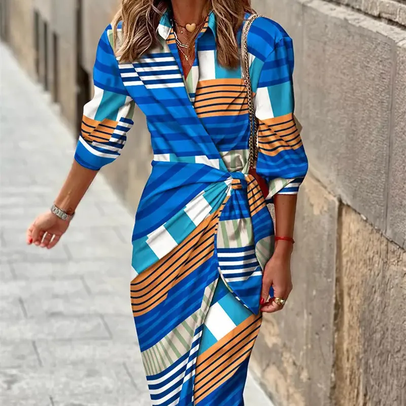 Damenkleid mit Wickelform | Midilänge - Image 11