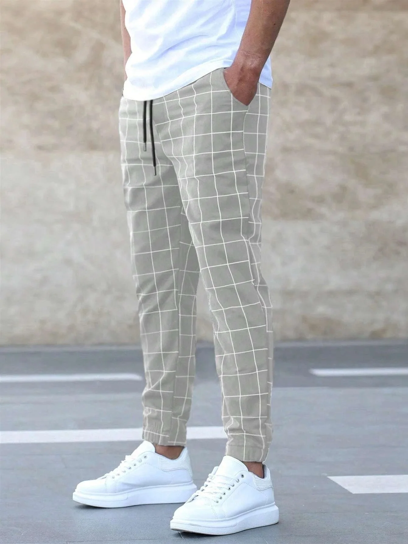 Herren Hose | gerade geschnittene Form mit schlichter Ausführung - Image 2