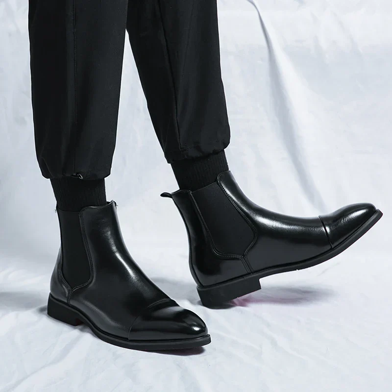 Herren Stiefel | Durchgehende Schafthöhe mit klarer Seitenstruktur - Image 5