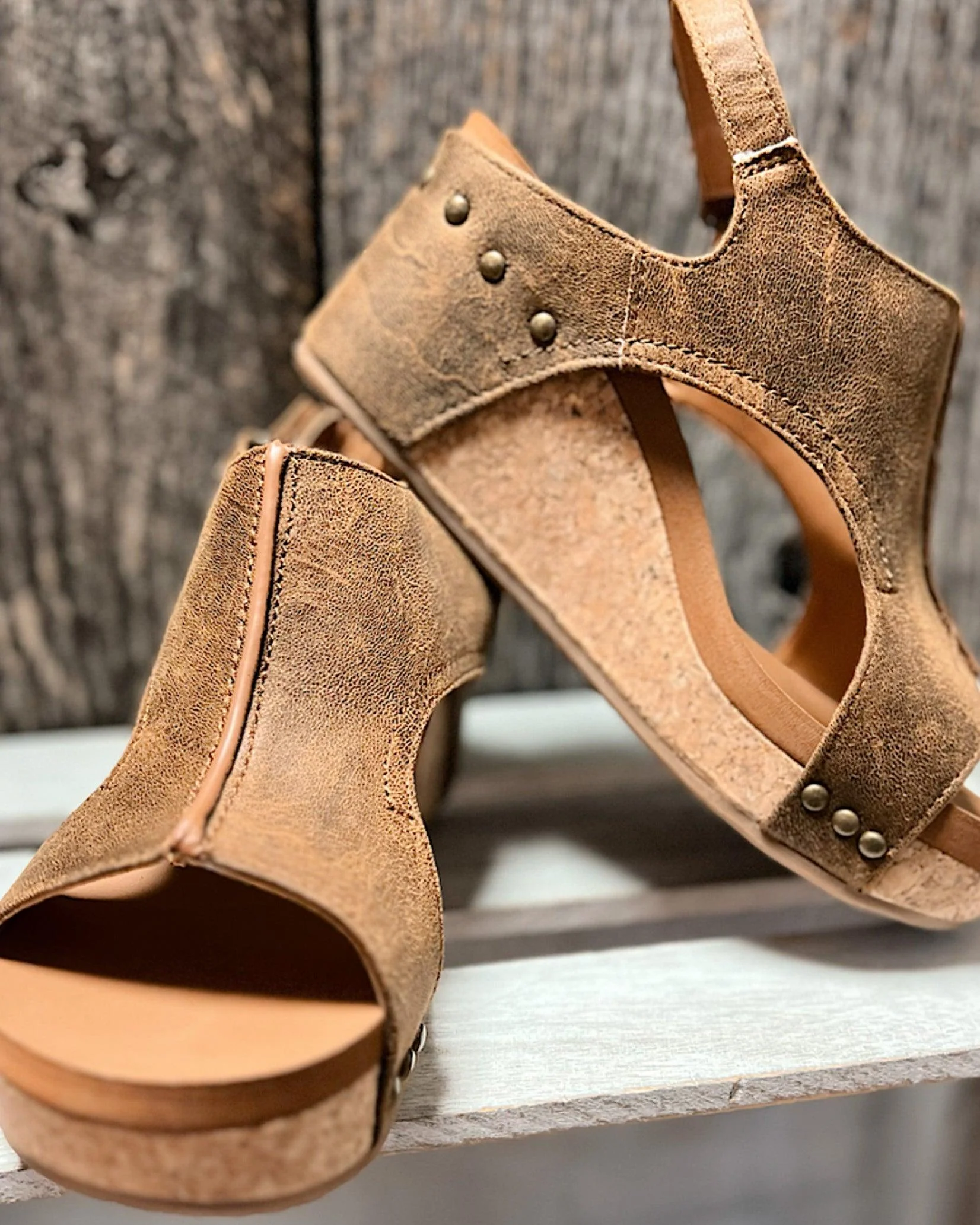 Sandalen Damen | Mit Riemen und Flacher Sohle - Image 10